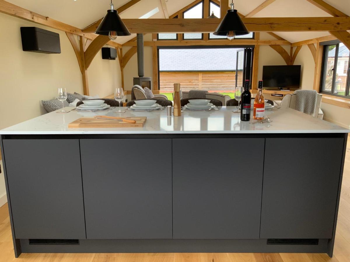 Little Oak Lodge Hailsham Bagian luar foto
