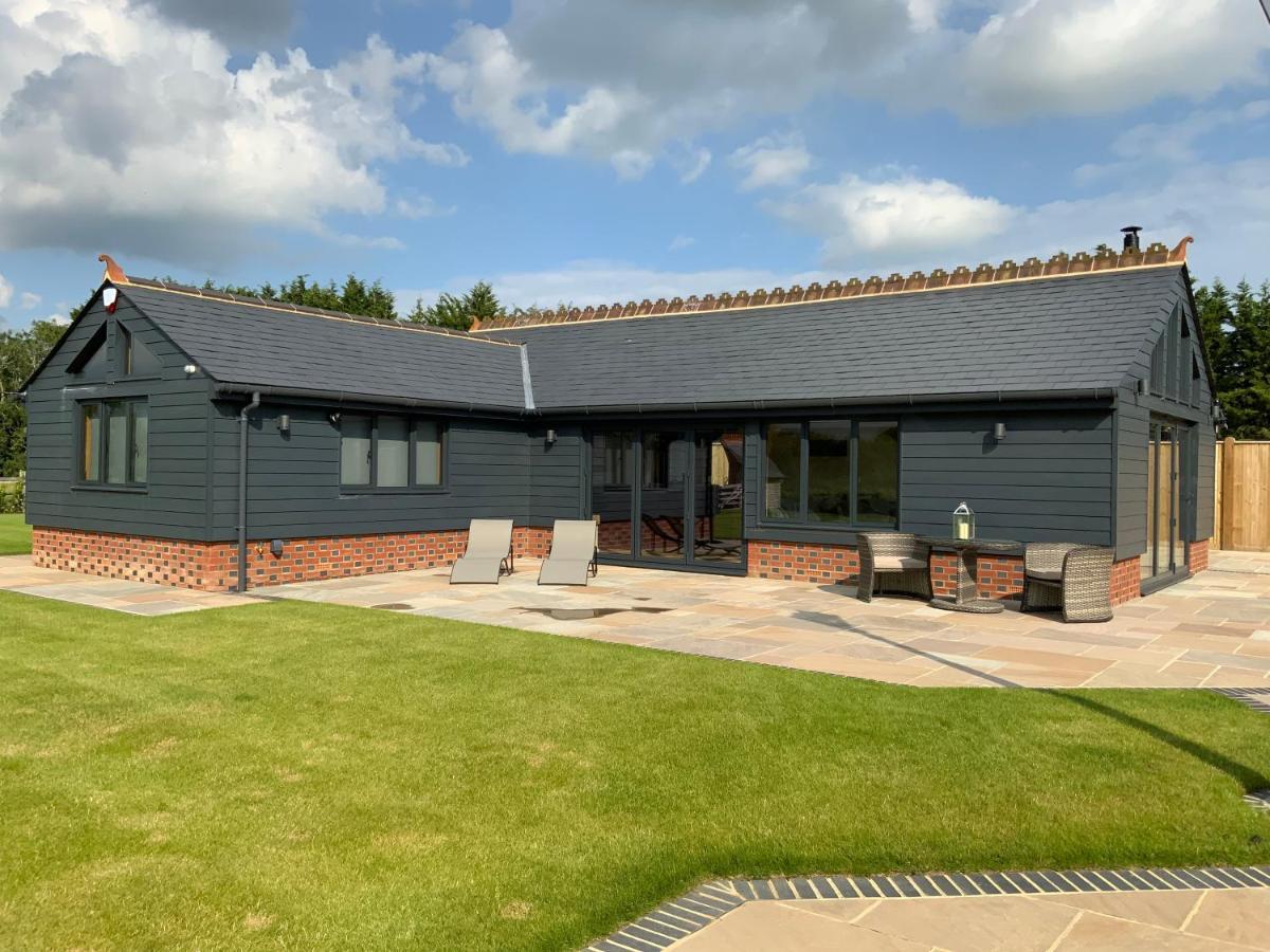 Little Oak Lodge Hailsham Bagian luar foto